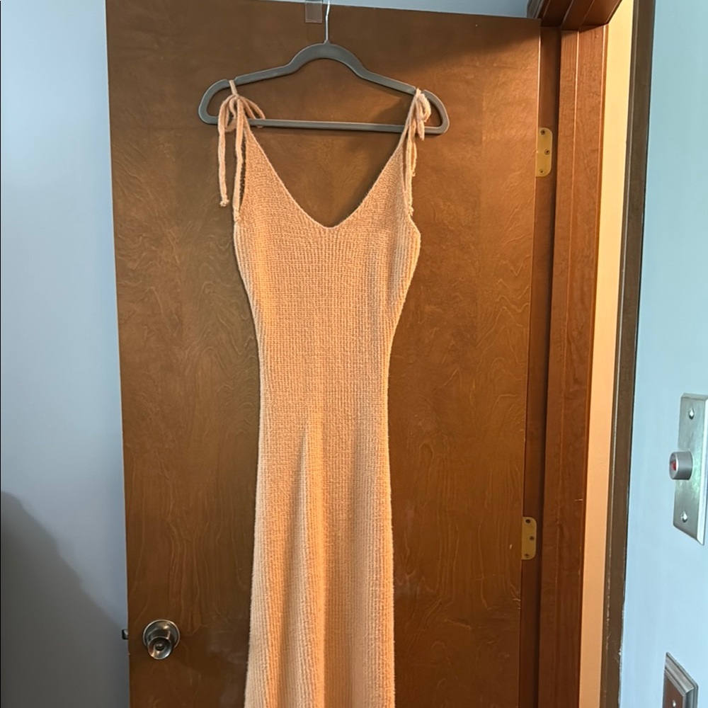 LA MIEL Peach Midi Dress